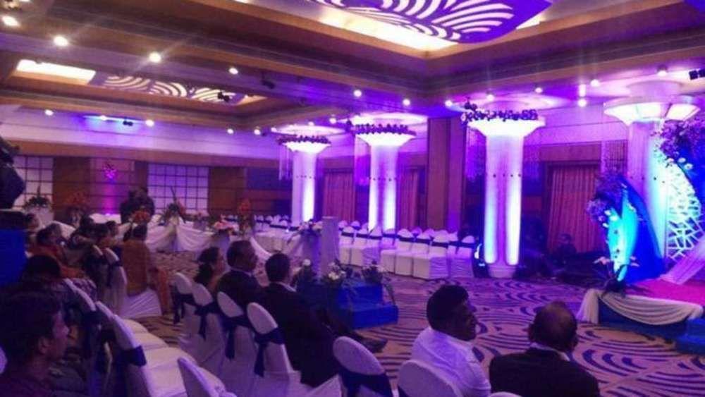 Vishwaratna Hotel Guwahati Buitenkant foto