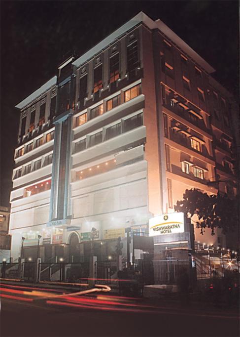 Vishwaratna Hotel Guwahati Buitenkant foto